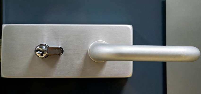 Change Patio Door Locks in Valle Vista, California